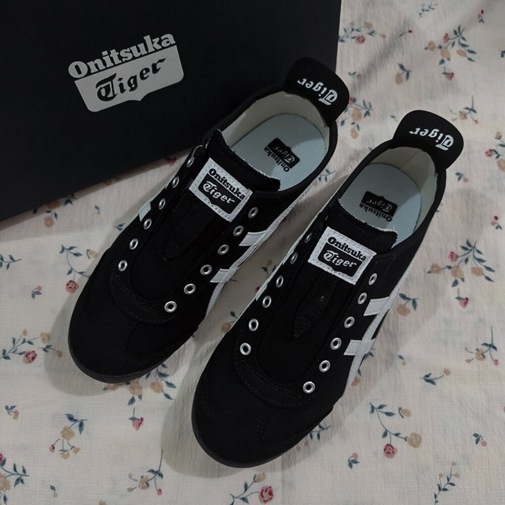 Onitsuka Tiger Black Laceless Sneakers